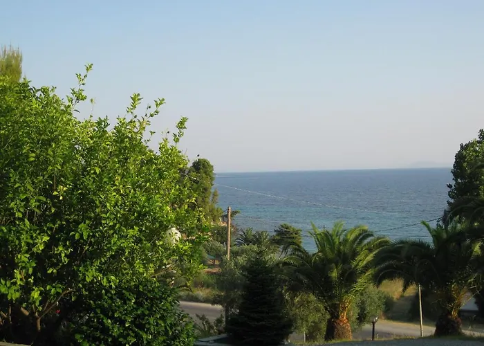 Helios Land Apartment *