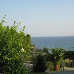 Helios Land Lejlighed *