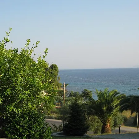 Helios Land Apartment *